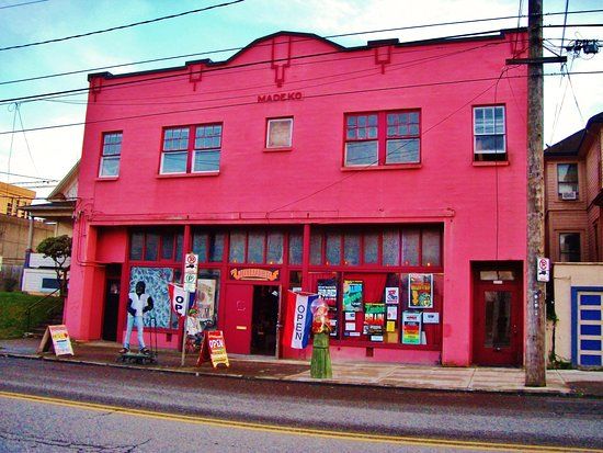 The Freakybuttrue Peculiarium and Museum